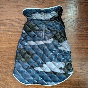 Oliver Thomas - Quilted, reflective luxury dog coat (Blue Camo)